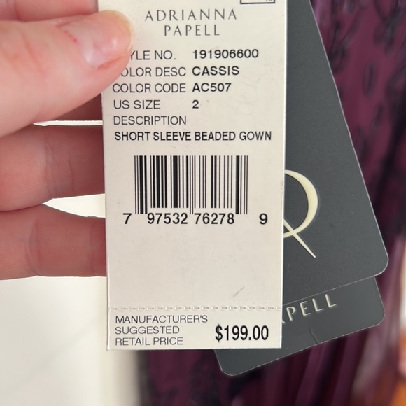 Beautiful Adrianna Papell beaded gown - Picture 7 of 8